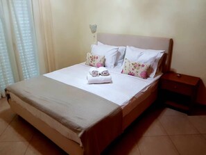 3 dormitorios, wifi gratis, ropa de cama