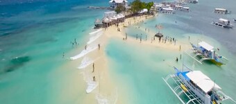 Lux. 2 BR Condo- Plage + 4 piscines - vue mer époustouflante