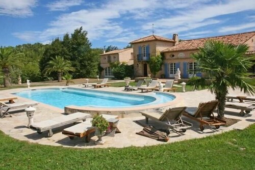 SUPER 360  VIEW! BIG, COOL & PRIVATE, POOL SPA, SAUNA ! FUN!