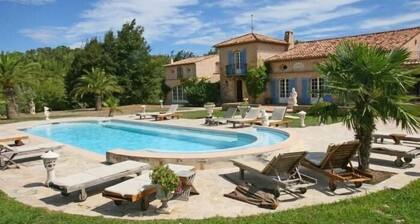 La maison de Reve et du plaisance pour 4500 Dollars / ĂtĂ© prix spĂ©cial