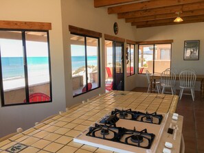 Dining - Feb / March PROMO-Beach Front on a Sandy Beach, Hi speed Wi-Fi- Gated community (San Felipe)