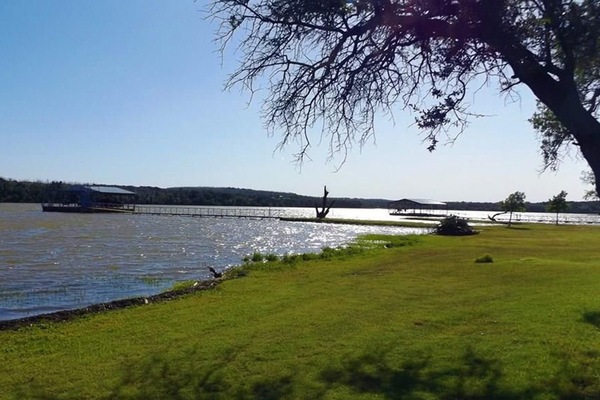 Beach nearby, sun loungers