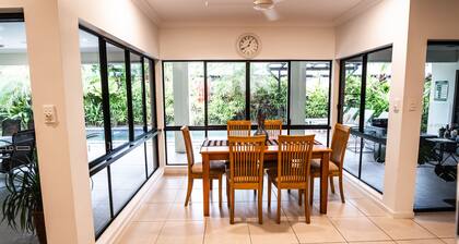 Tropical Relaxating Oasis in Port Douglas