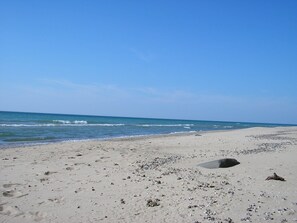 Plage à proximité, chaises longues