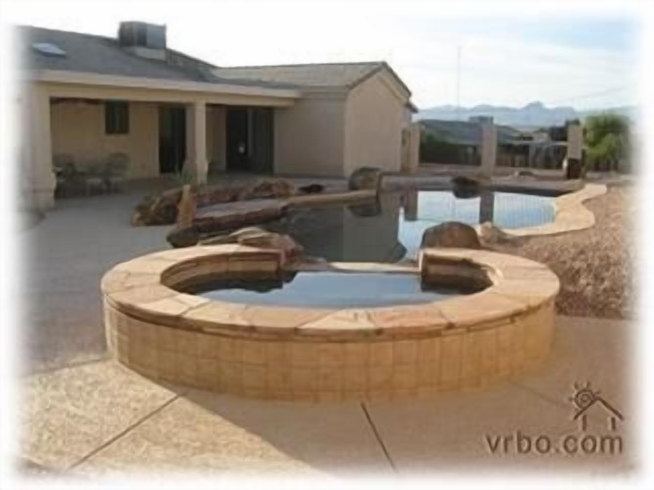 Pool House with Beach Entry/Swim up bar