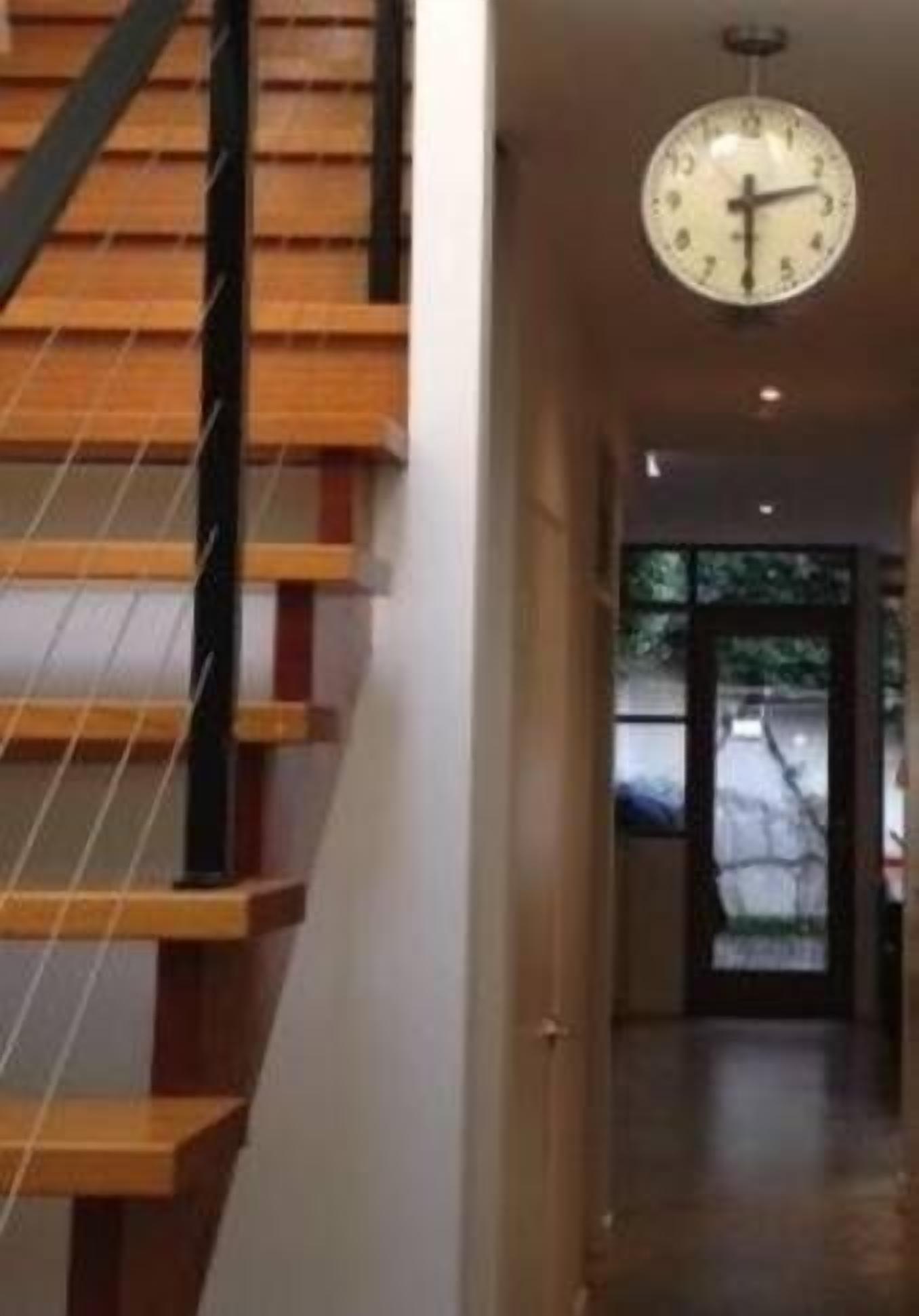 Fitzgeorge - spacious home in inner Fitzroy Melbourne perfect location — image 6