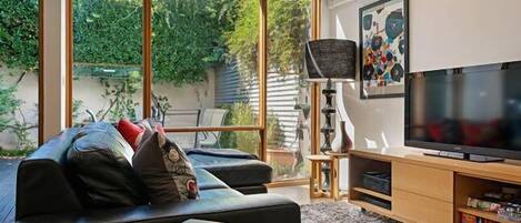 Smart TV, DVD player, stereo