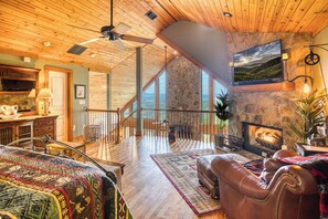 5 bedrooms, memory-foam beds, iron/ironing board, WiFi