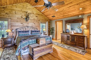 5 bedrooms, memory foam beds, iron/ironing board, WiFi