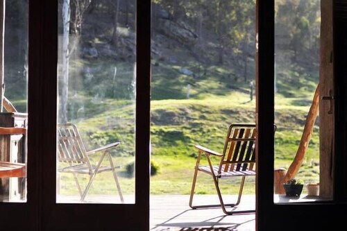 Knights Ridge eco-friendly Acreage and Cabin