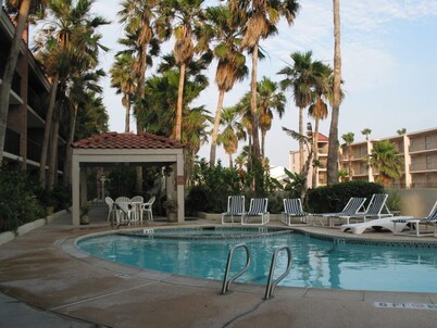 Unit 101 Villa Del Sol