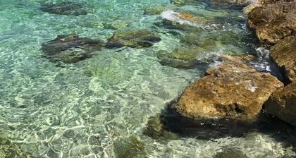 Beautifully restored late 18th Century Trullo, close to Cisternino and Ostuni