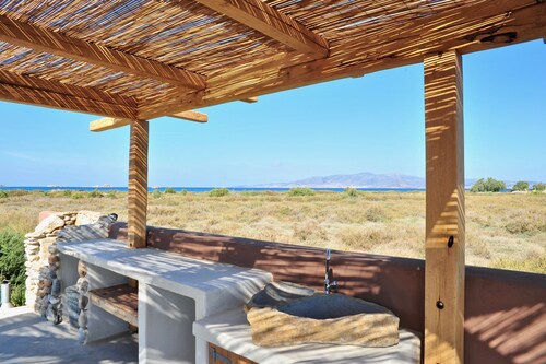 Naxos beach house, one minute away from the  beach!