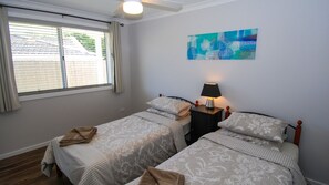 2 bedrooms, iron/ironing board, travel cot, free WiFi