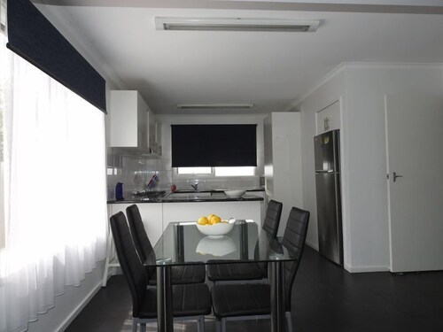 Codrington Short/Long Stay Accommodation