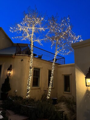 Exterior - Hilltop Retreat in Tesuque (Santa Fe)