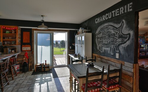 Lake Leelanaun maatilamajoitus