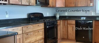 LAVALLETTE Beach Home w/Rooftop Deck & Tiki Bar Close to Beach -Wifi, C-A/C