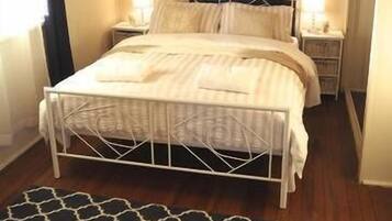 3 Schlafzimmer, Bügeleisen/Bügelbrett, kostenloses WLAN, Bettwäsche