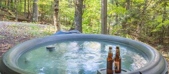 Resort home with Private hot tub , fireplace, pools, pond, WIFI