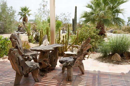 Lasitalo yhdellä hehtaarilla Coachella Music Festival I ja II 300 dollaria / yö - 4 nite min.