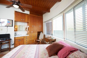 4 habitaciones, tabla de planchar con plancha y wifi gratis