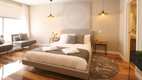 2 bedrooms, iron/ironing board, travel cot, free WiFi