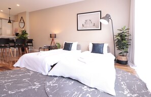 2 bedrooms, iron/ironing board, travel cot, free WiFi