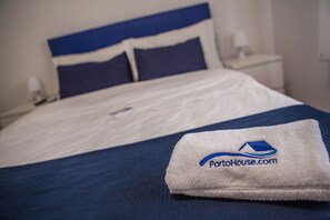 5 bedrooms, iron/ironing board, free WiFi, bed sheets