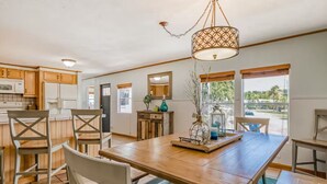 Dining - Paradise Found! Key Largo 3 Bed / 2 Bath Waterfront! (Key Largo)