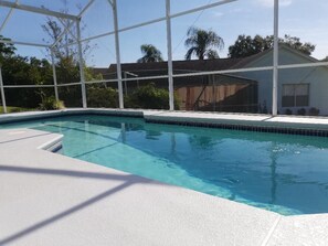 Outdoor pool, a heated pool - Family Golf Resort 'Villa Bonita' Southern Dunes Florida (Haines City)