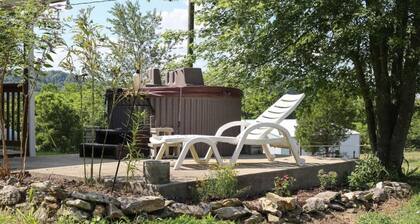 Stunning 120-acre Retreat on the Blue River