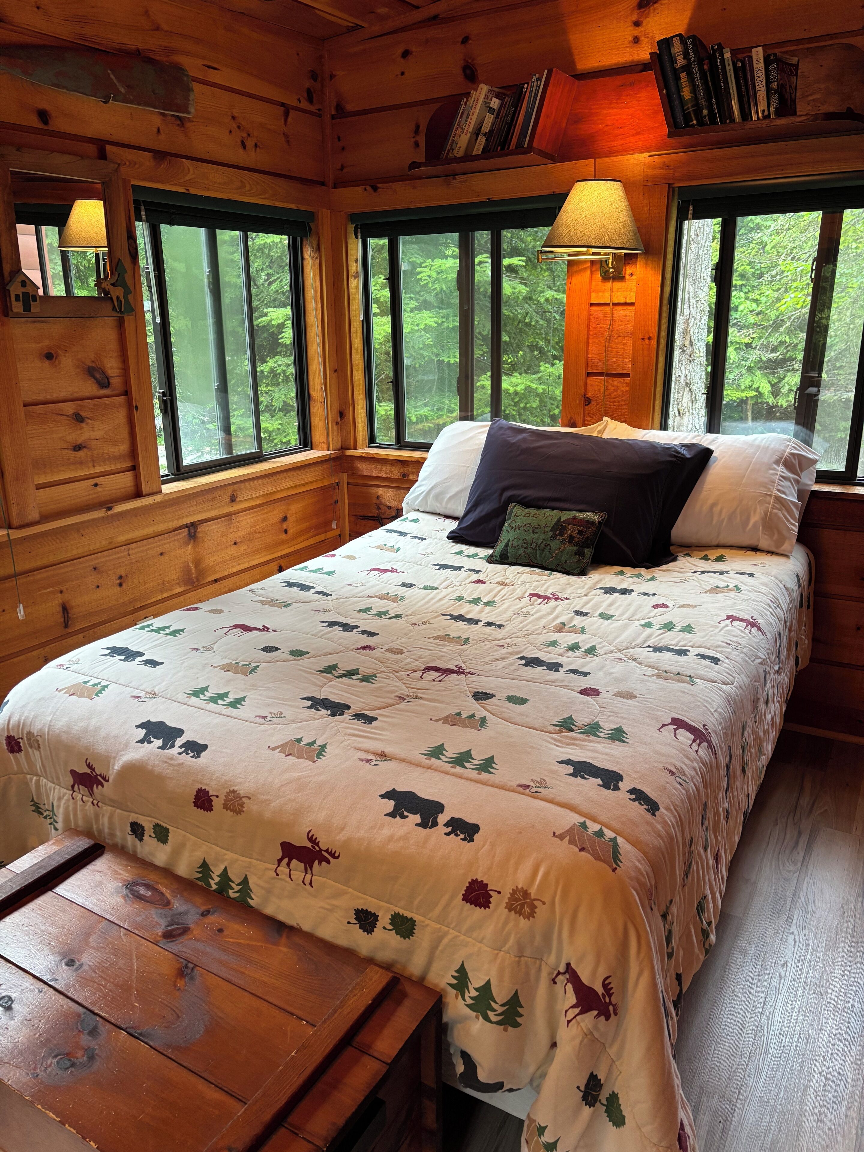 3 多间卧室、熨斗/熨衣板、床单