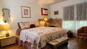 1 bedroom, desk, iron/ironing board, free WiFi