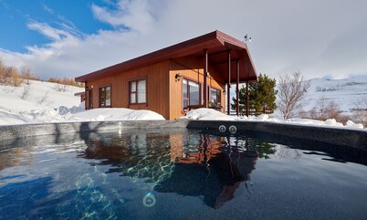 In The Center Of The North. Small And Big Groups. Northern Lites. Geothermal Tub