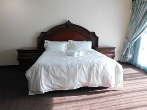 3 bedrooms, iron/ironing board, Internet, bed sheets