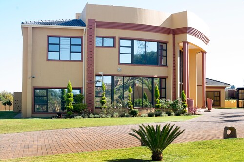 Phoka House a nice Country located house away from the busy city.