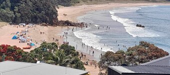 Fantastic Family Holiday Home with Breathtaking Views over Hot Water Beach