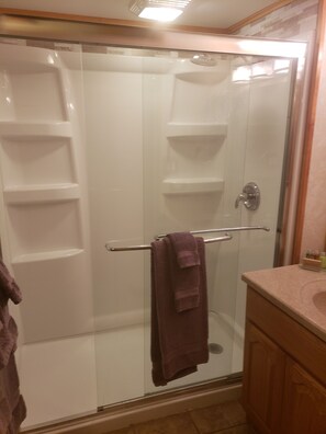 Shower, hair dryer, towels, soap - A Diamond in the Rough (Fox Lake)