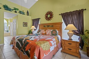 4 bedrooms, in-room safe, desk, iron/ironing board