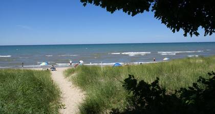 Kaunis yksiö vuokra SW Michiganissa ja lähellä järveä