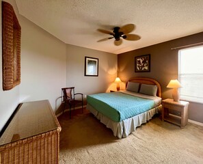 7 bedrooms, iron/ironing board, free WiFi, bed sheets - Luxury/magnificent Pool/Spa Lakefront View Free WiFi Game Room (Kissimmee)