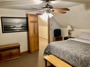 5 bedrooms, free WiFi, bed sheets