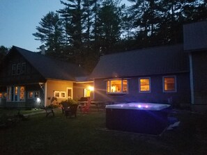 Terrace/patio - 5BR Ski house - 3 miles south of downtown Bethel (Albany Township)