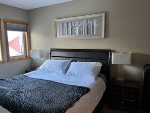 2 Schlafzimmer, Bügeleisen/Bügelbrett, kostenloses WLAN, Bettwäsche