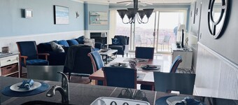 Luxury Oceanfront Condo! Spetacular view!