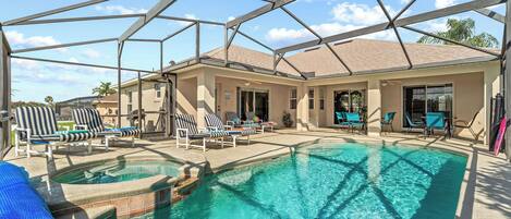 Piscine extérieure, piscine chauffée