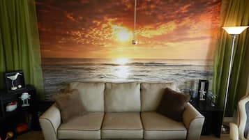 Smart-TV, Videothek, Stereoanlage