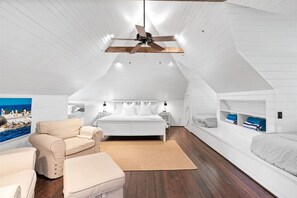 In-room safe, desk, iron/ironing board, free WiFi