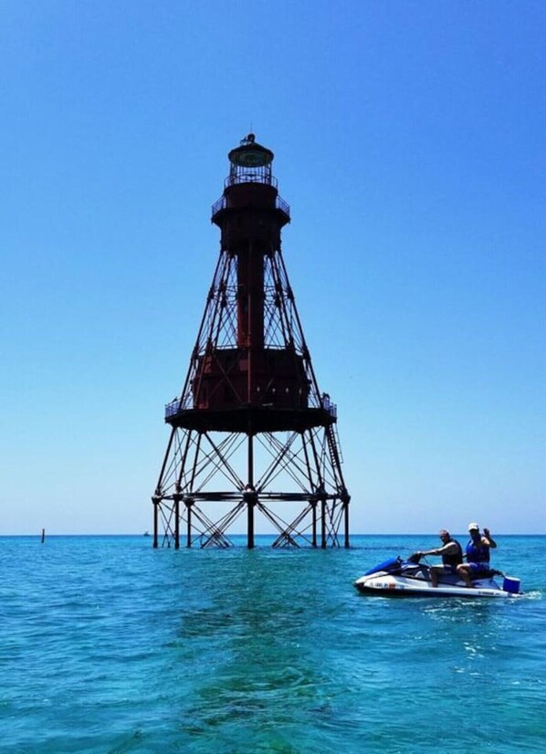 Unclassified image, 1 of 68, button - Oceanside home, dock,kayaks,bikes,pool,fishing,107 (Cudjoe Key)